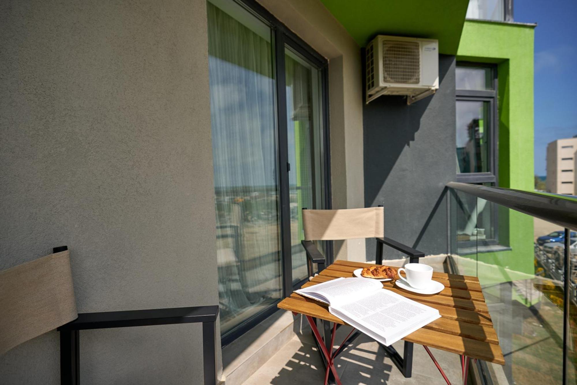 Rebeq Aparthotel Alezzi Beach Năvodari الغرفة الصورة